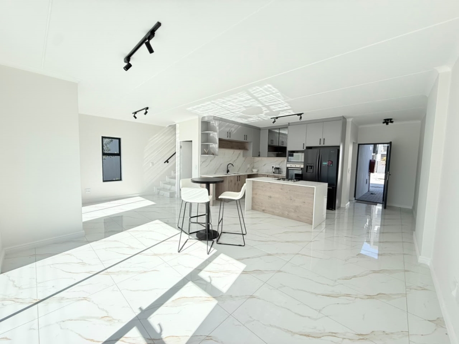 3 Bedroom Property for Sale in Sandown Western Cape
